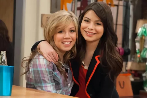 watch iCarly season 2